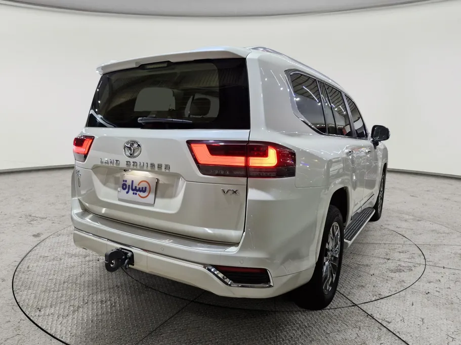 تويوتا لاندكروزر VX 2023 
