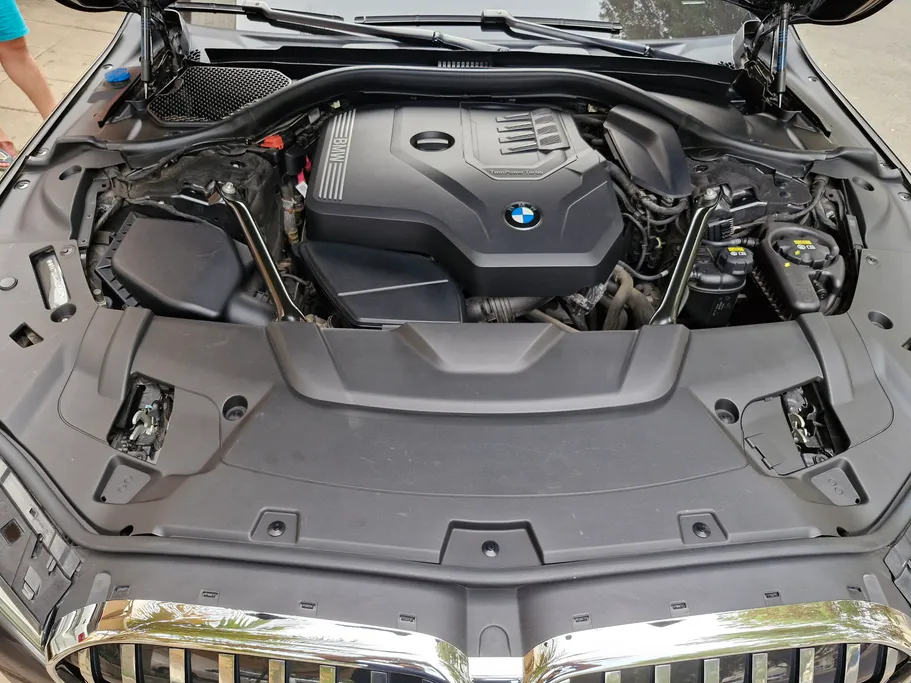 2022 BMW 7 Series 730Li 