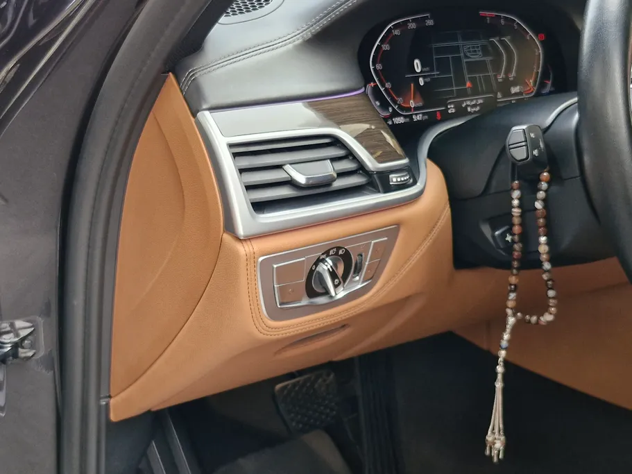 2022 BMW 7 Series 730Li 