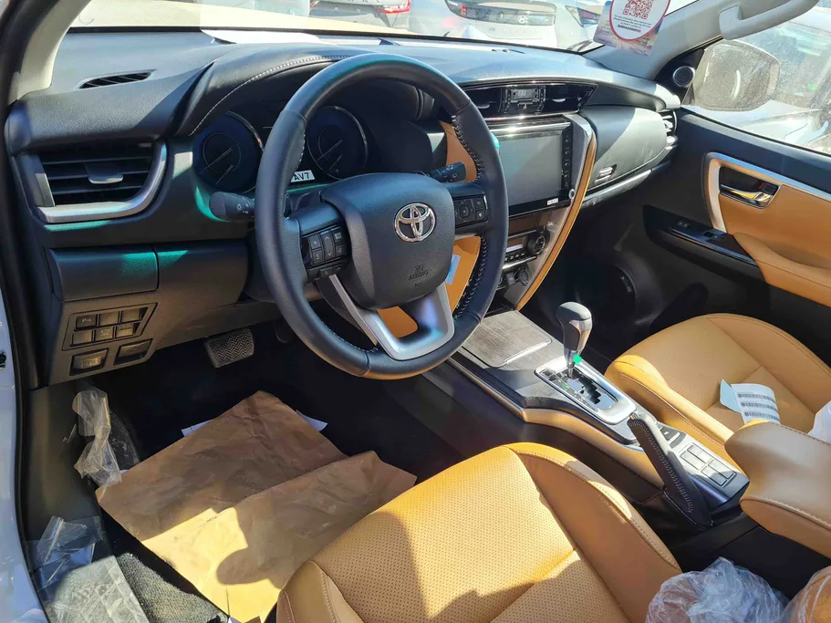 2025 Toyota Fortuner VX3 