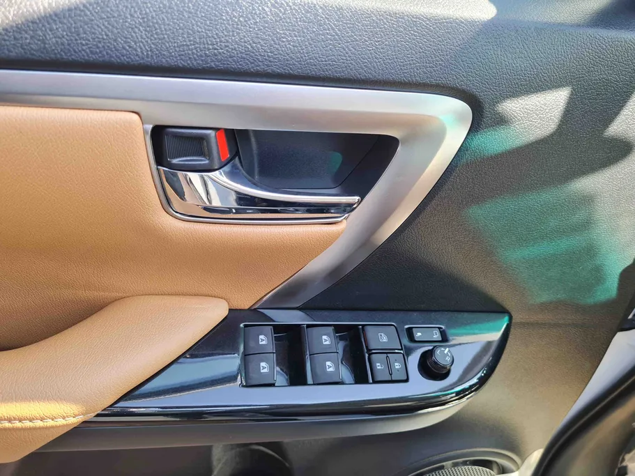 2025 Toyota Fortuner VX3 