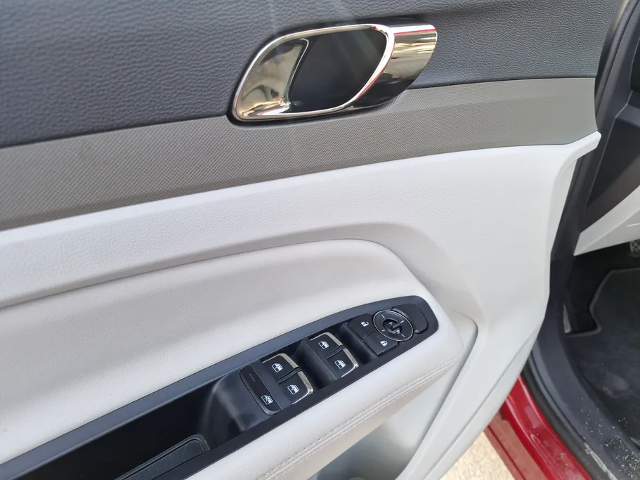 فورد تريتوري ترند 2024 