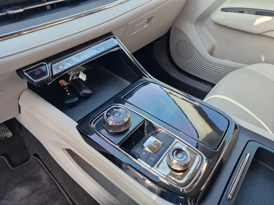 فورد تريتوري ترند 2024 