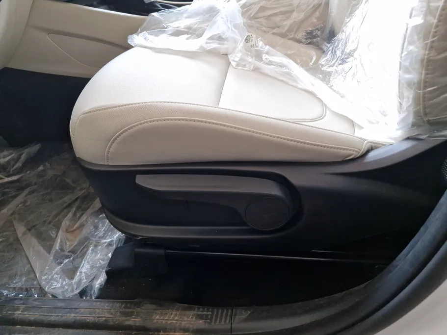 2025 Hyundai Tucson SMART (Two Tone) 