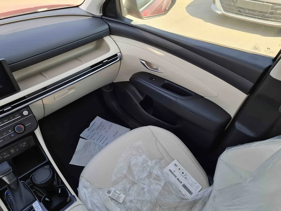 2025 Hyundai Tucson SMART (Two Tone) 