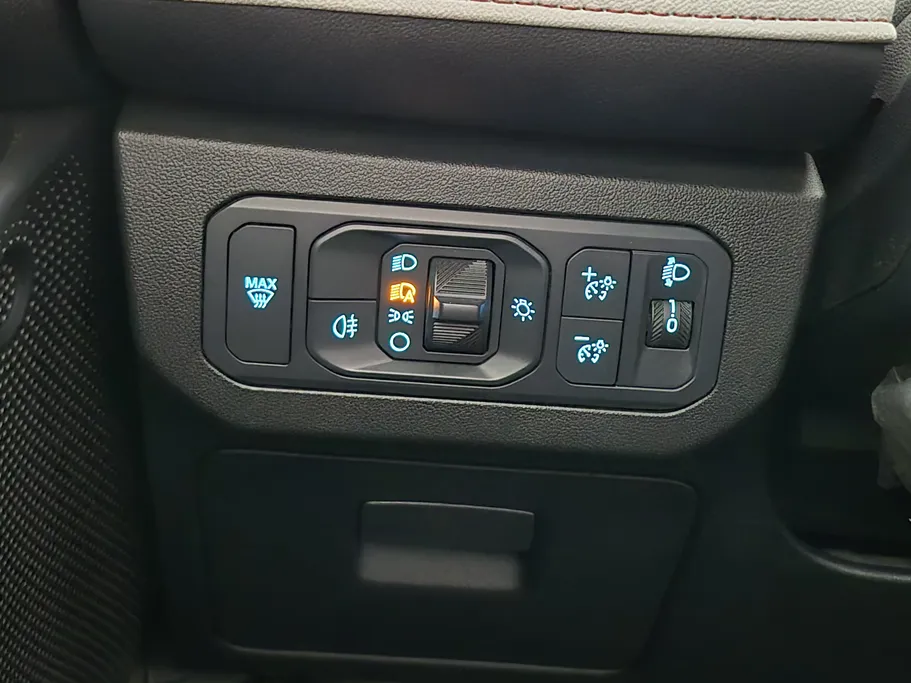 فورد تورس ترند الإصدار الجديد 2023