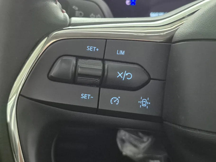 فورد تورس ترند الإصدار الجديد 2023