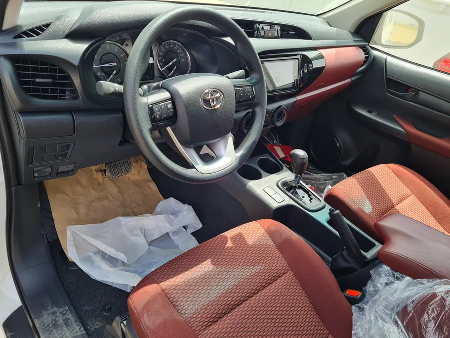 2025 Toyota Hilux GLS 