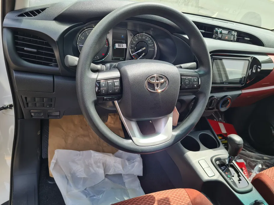 2025 Toyota Hilux GLS 