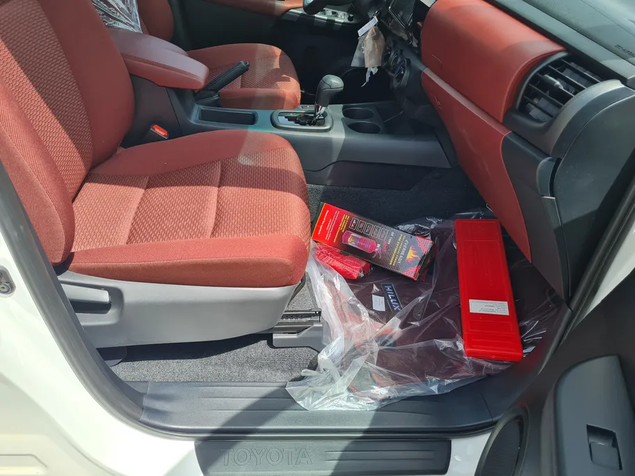 2025 Toyota Hilux GLS 