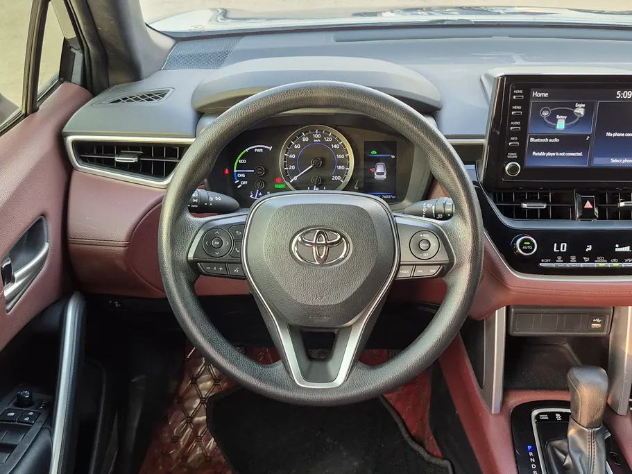 2023 Toyota Corolla Cross LE HEV 