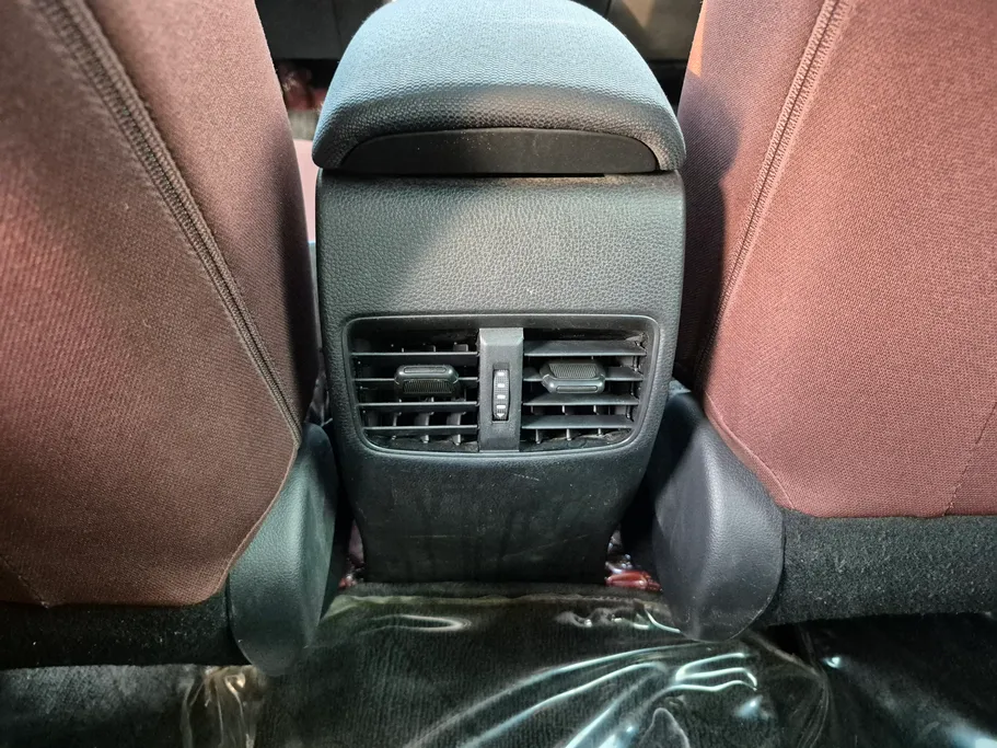 2023 Toyota Corolla Cross LE HEV 