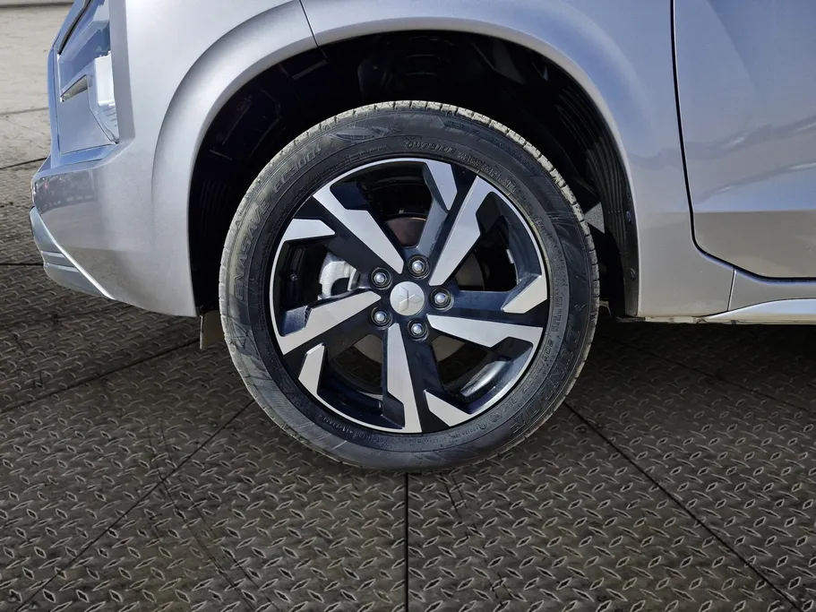 2024 Mitsubishi XPANDER HL 