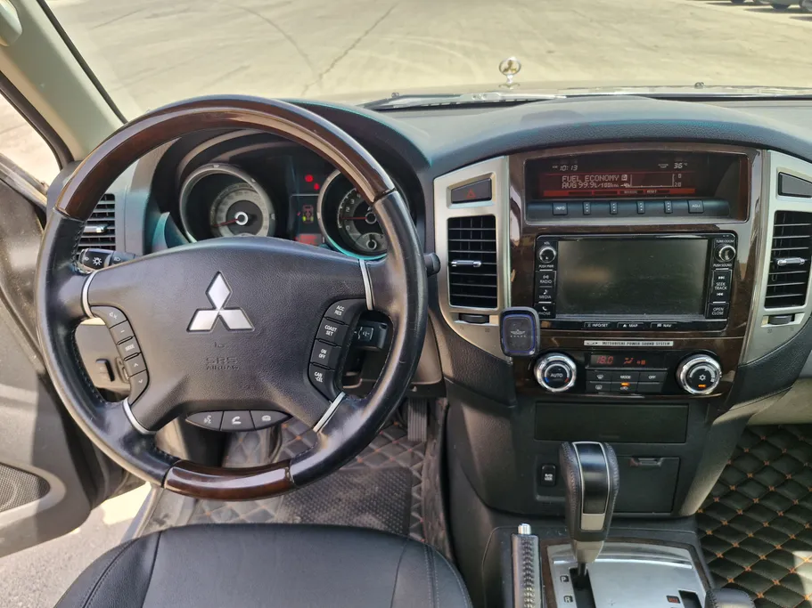 2022 Mitsubishi Pajero GLS 3Doors 