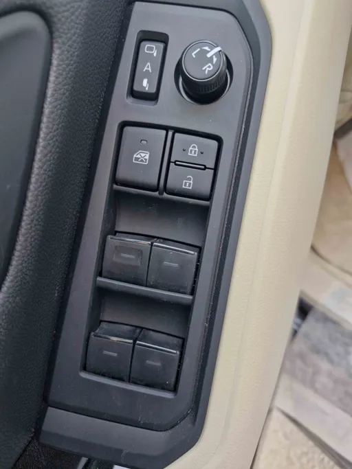 تويوتا لاندكروزر GXR3 2024 
