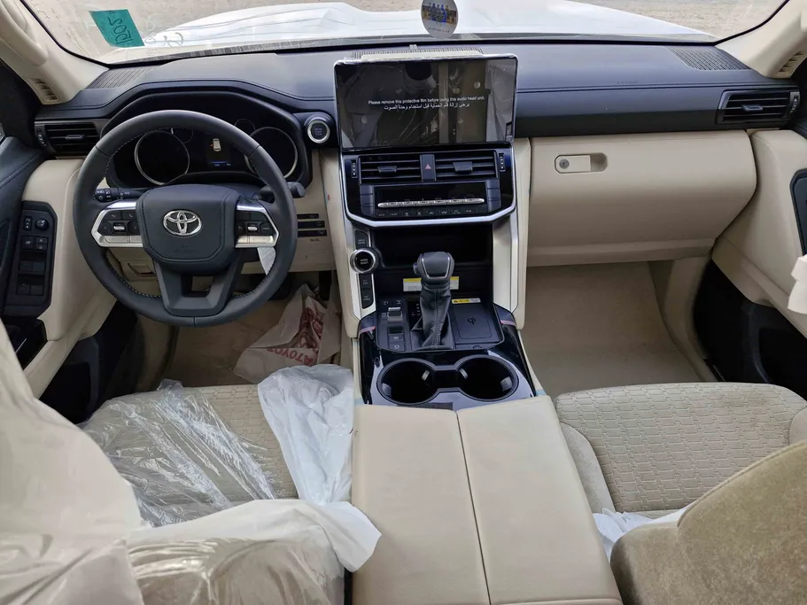 تويوتا لاندكروزر GXR3 2024 