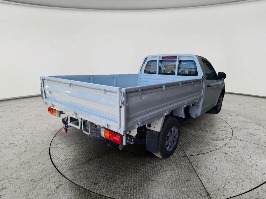 2025 Isuzu D-max Regular Cab أجناب 