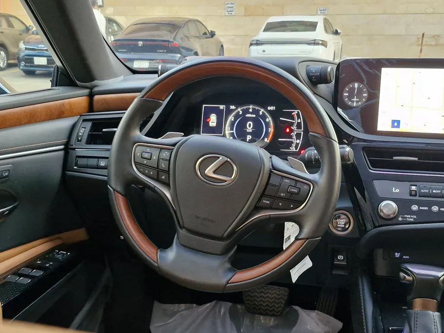 لكزس ES 350 2023 