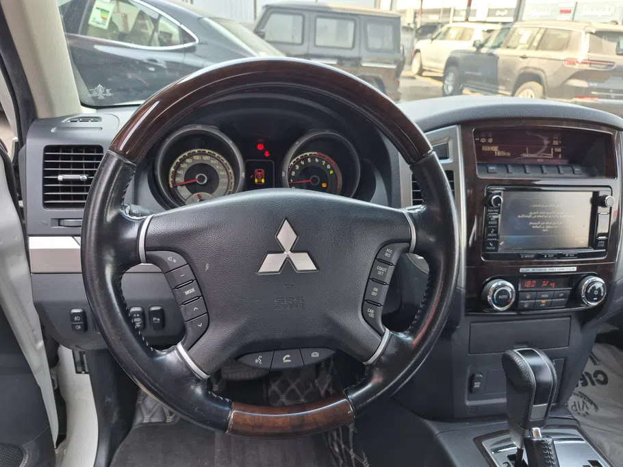 2022 Mitsubishi Pajero GLS 3Doors 