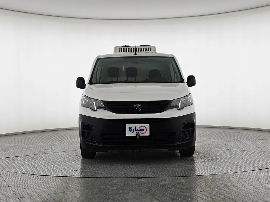 بيجو بارتنر Short van 2021 
