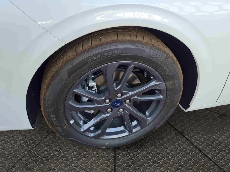 2025 Ford Taurus Ambiente 
