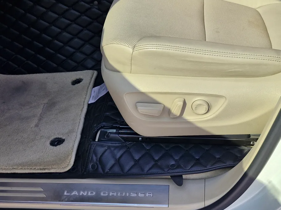 تويوتا لاندكروزر GXR5 2023 
