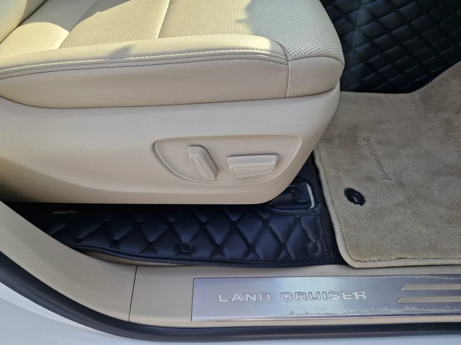 تويوتا لاندكروزر GXR5 2023 