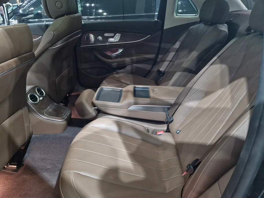 2023 Mercedes E 300 