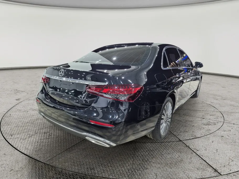 2023 Mercedes E 300 
