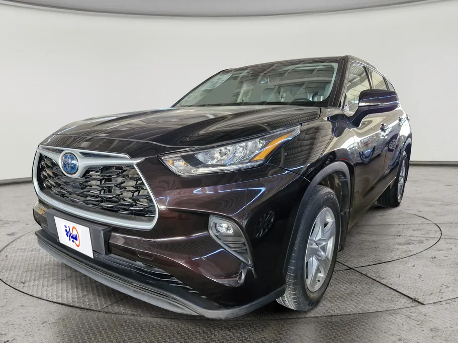 2022 Toyota Highlander LE 