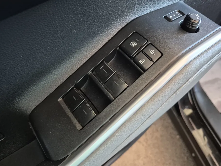 تويوتا هايلاندر LE 2022 