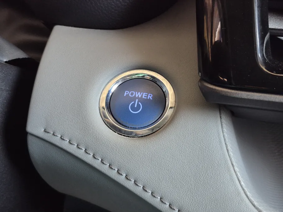 تويوتا هايلاندر LE 2022 