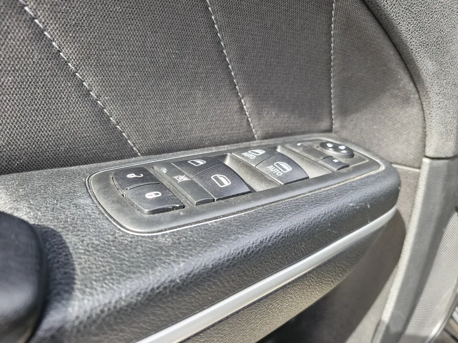 دودج تشارجر SXT 2019 