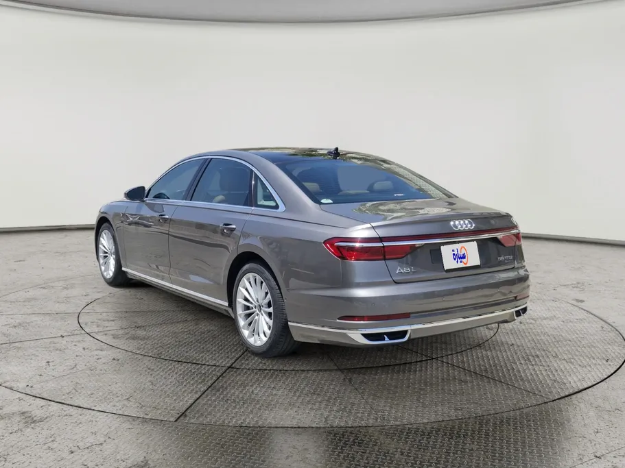 2021 Audi A8  