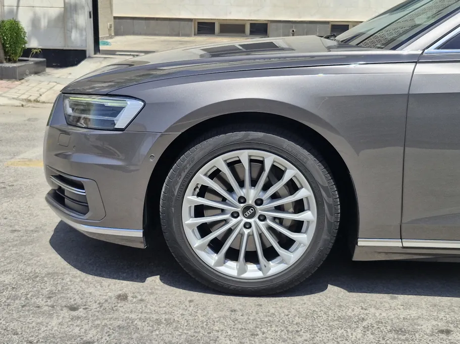 2021 Audi A8  