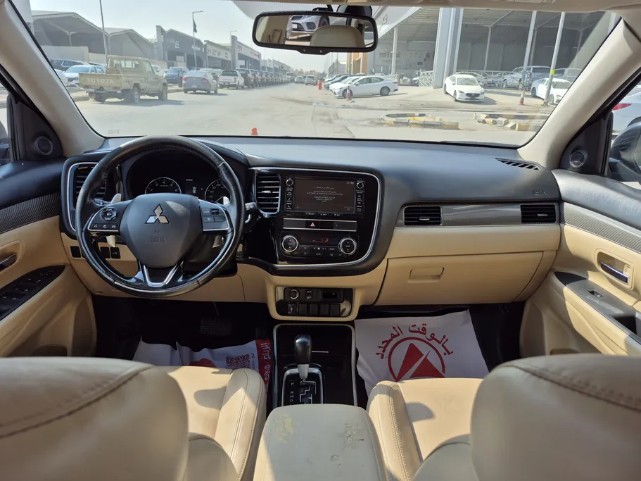 ميتسوبيشي اوتلاندر GLX 2019 