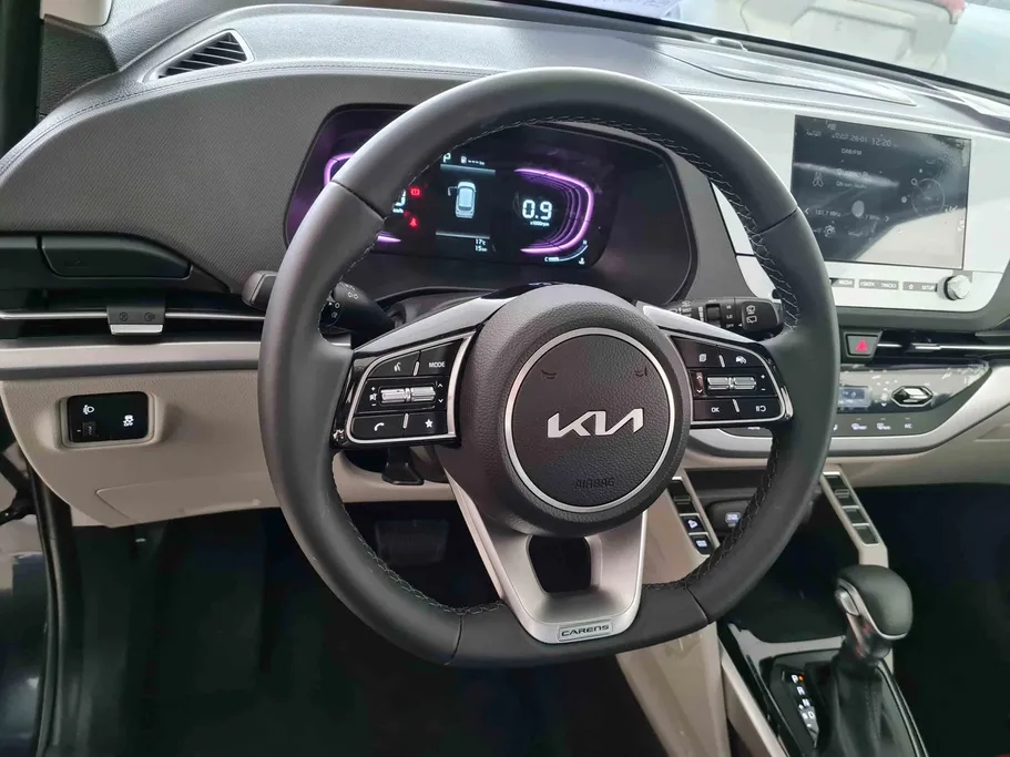 كيا كارينز GLS 2025 