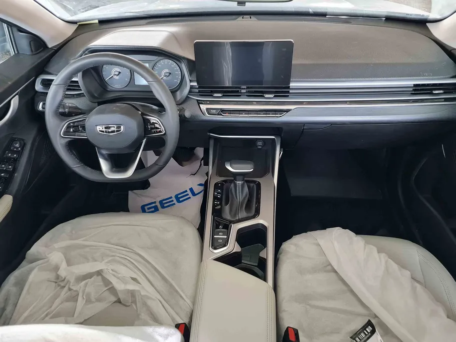 جيلي امجراند GS 2025 