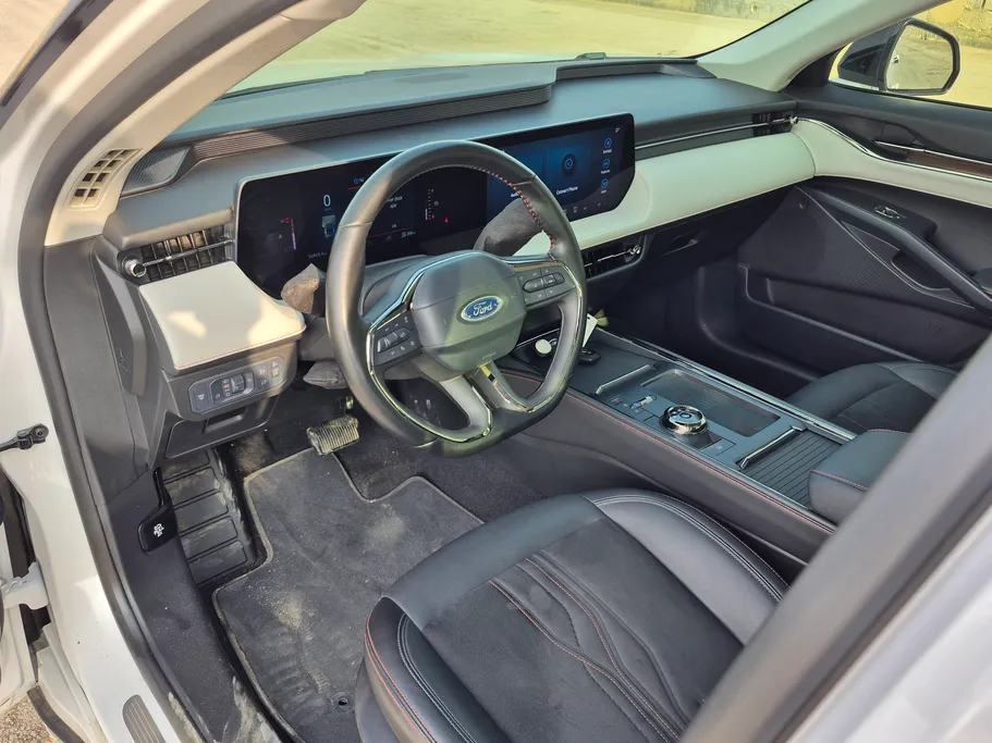 2024 Ford Taurus Titanium 