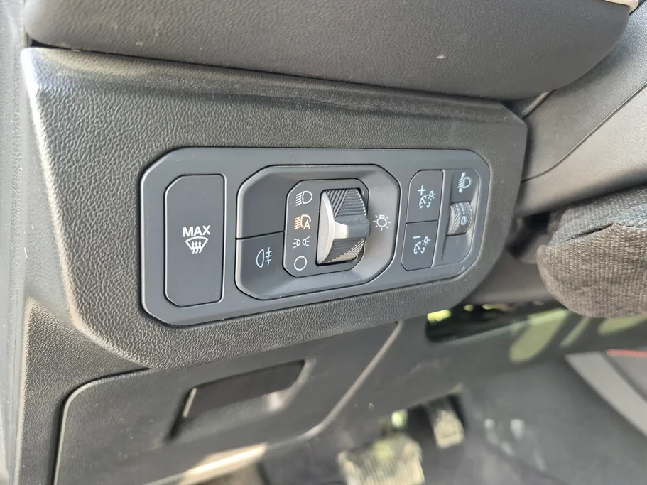 2024 Ford Taurus Titanium 