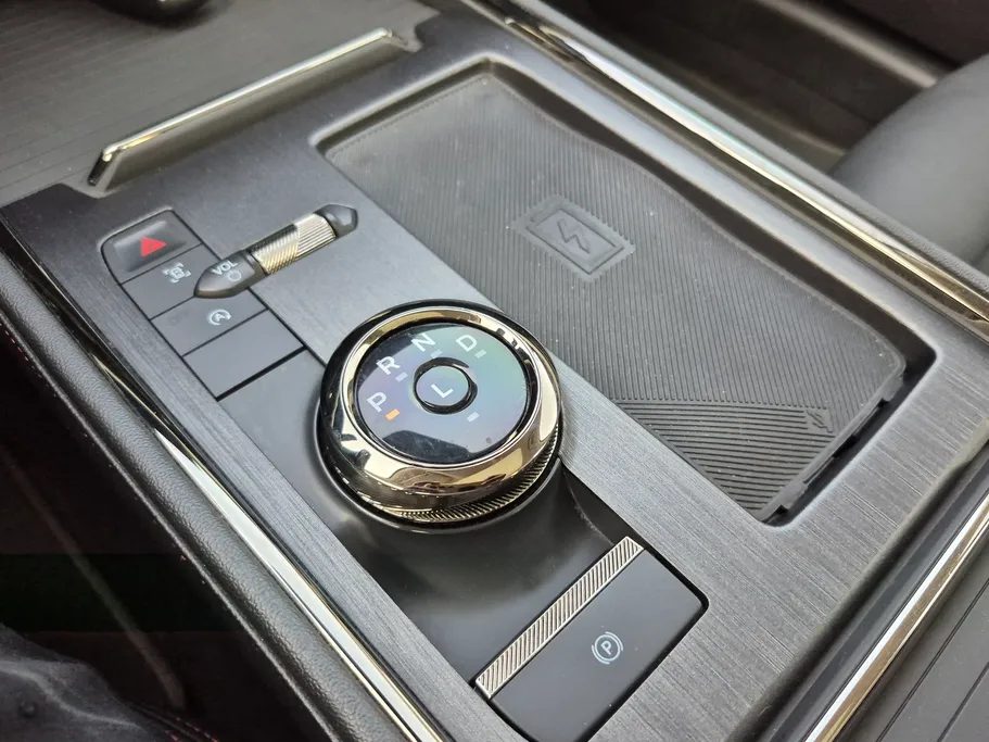 2024 Ford Taurus Titanium 