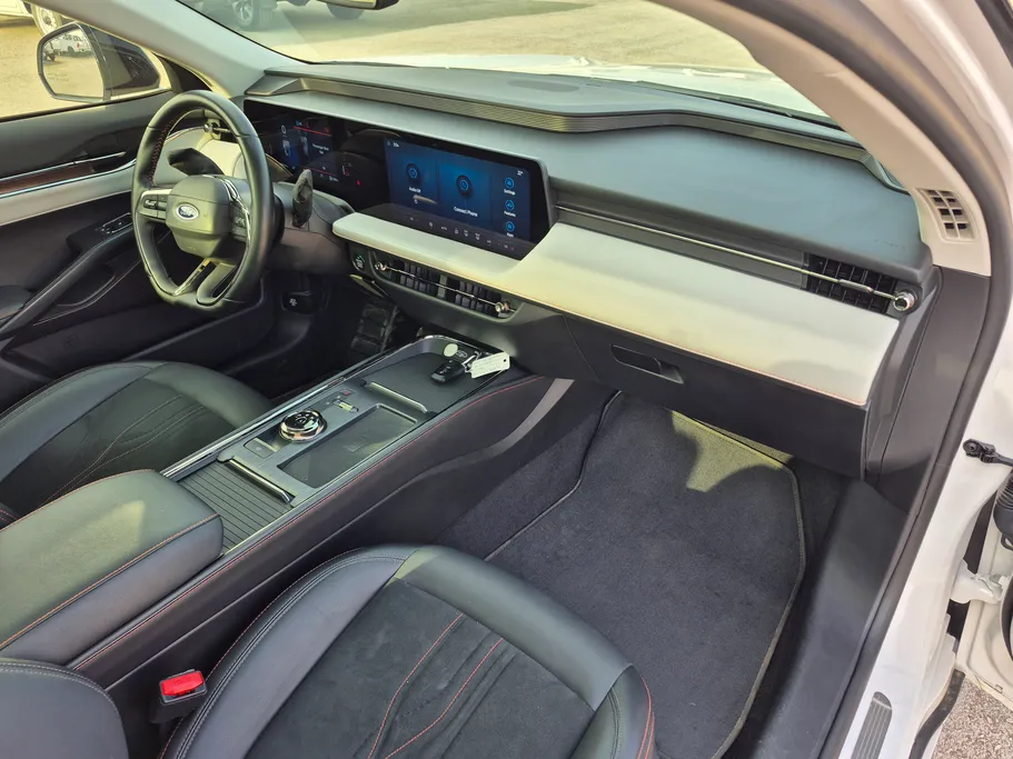 2024 Ford Taurus Titanium 