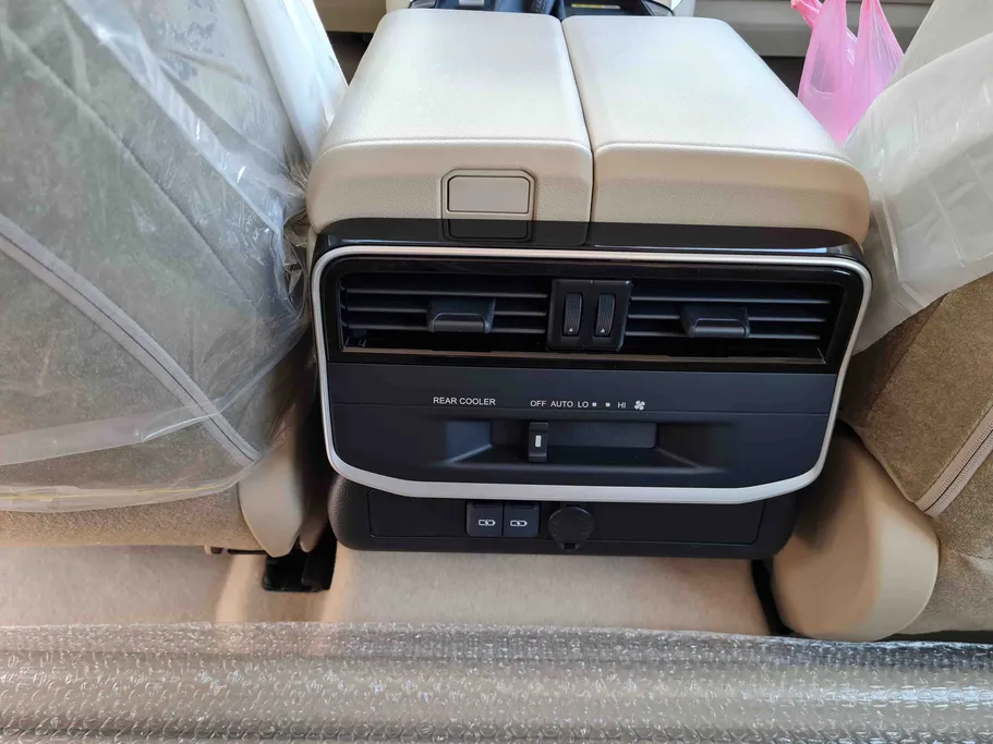 تويوتا لاندكروزر GXR3 2025 