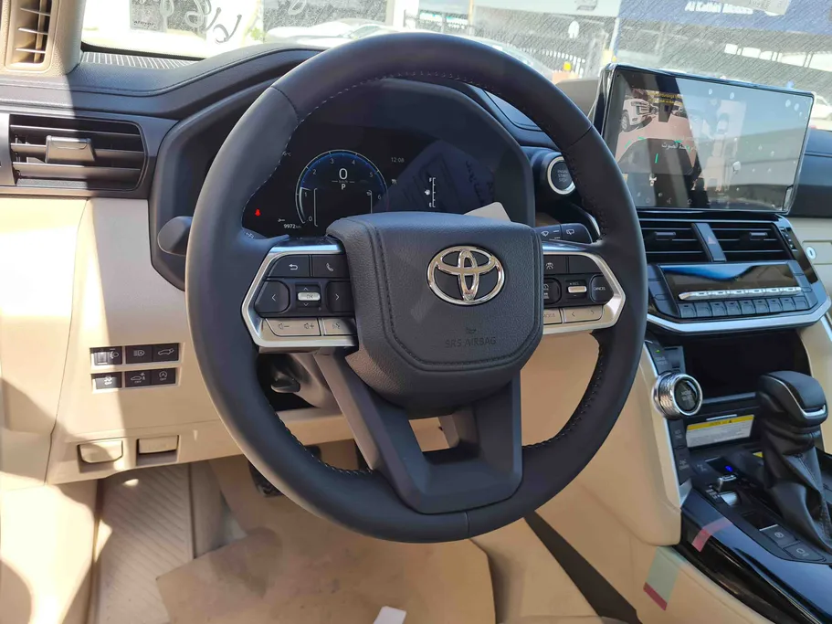 تويوتا لاندكروزر GXR3 2025 