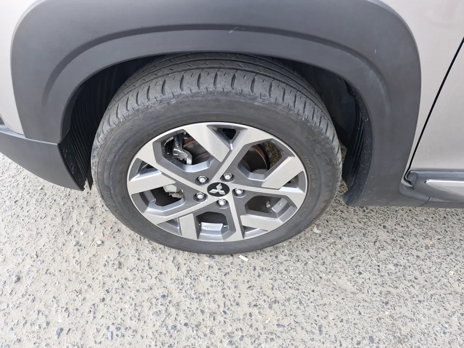2024 Mitsubishi Xpander Cross  