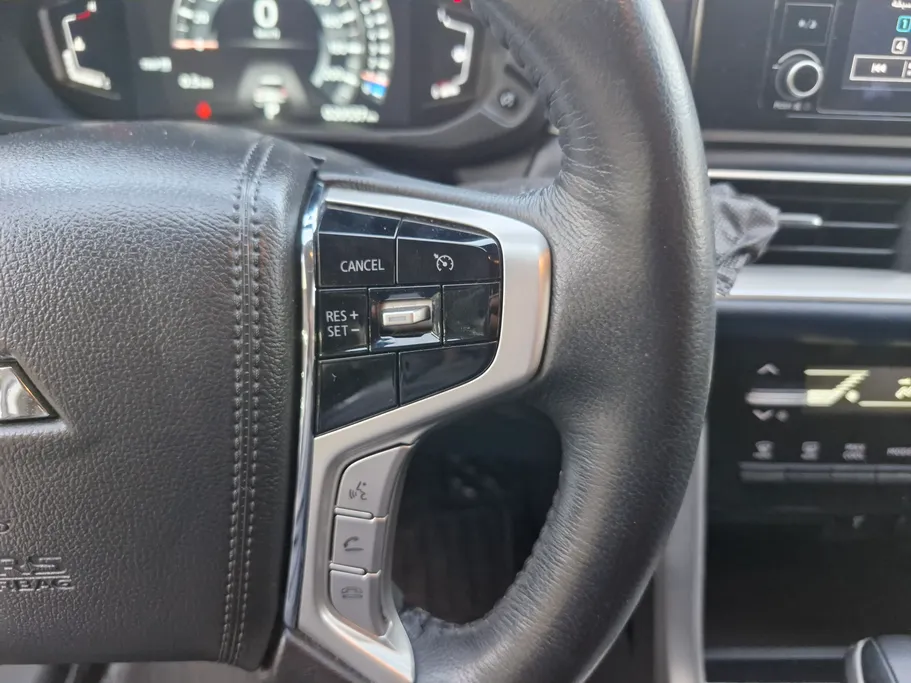 2024 Mitsubishi Xpander Cross  