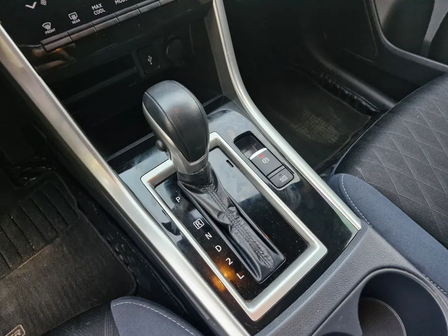 2024 Mitsubishi Xpander Cross  
