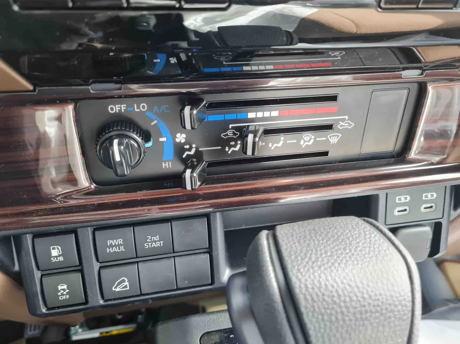 تويوتا شاص DSL DLX WINCH 2025 