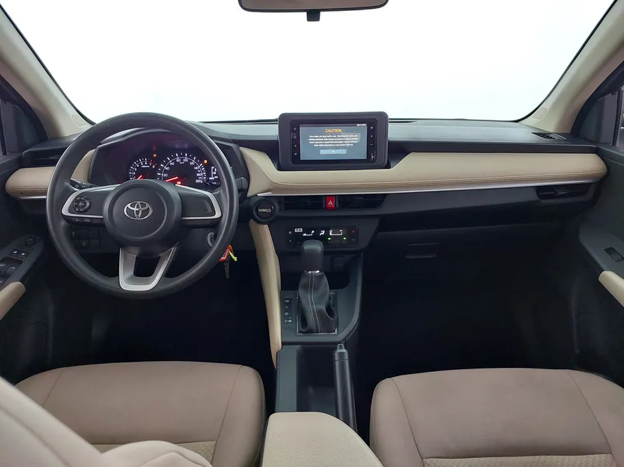 2023 Toyota Yaris  Y 