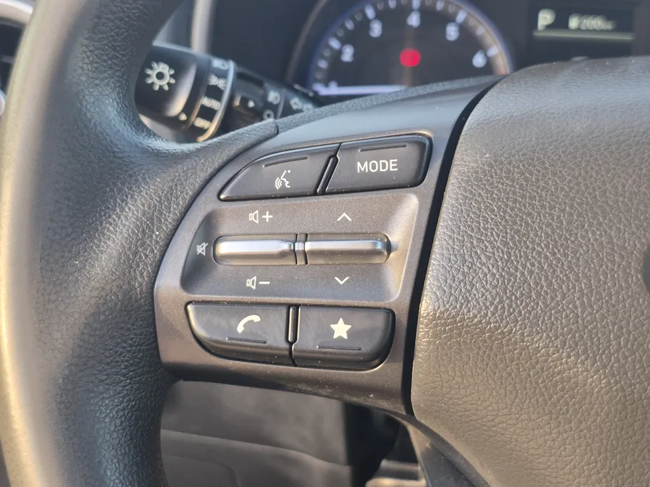 2021 Hyundai Kona SMART 